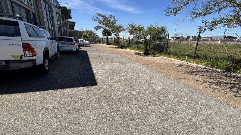 To Let commercial Property for Rent in Paarden Eiland Western Cape